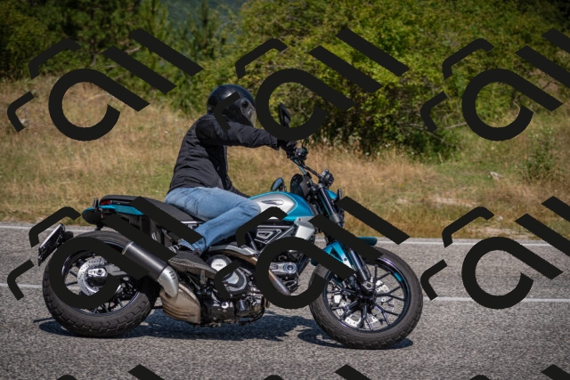 20250720113454-_5008236_am_