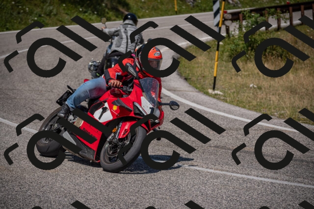 20250720115121-_5008620_am_