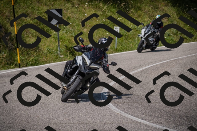 20250720115644-_5008695_am_