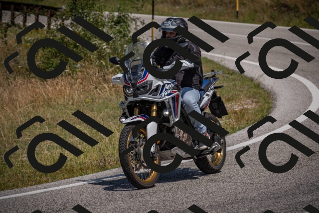 20250720115855-_5008756_am_