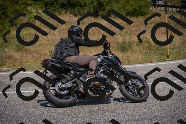 20250720120026-_5008842_am_