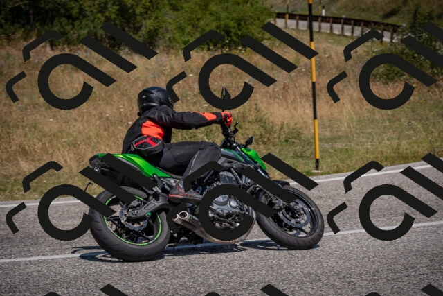 20250720120120-_5008875_am_