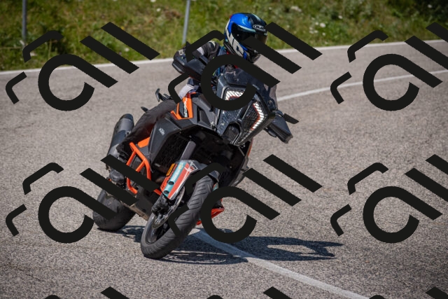 20250720121031-_5009073_am_