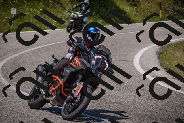 20250720121031-_5009074_am_