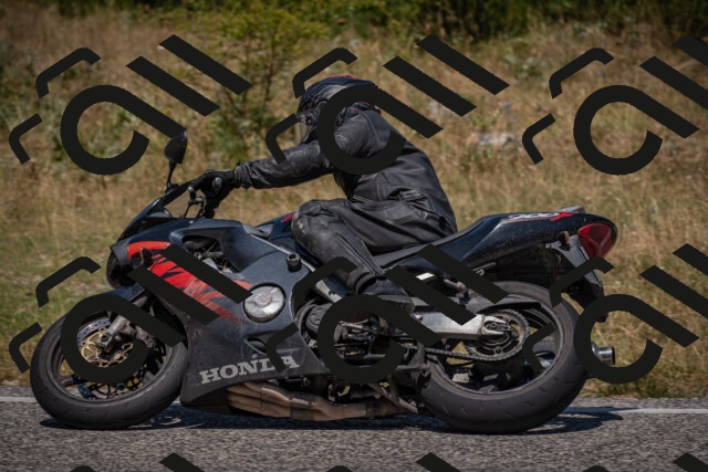 20250720121724-_5009154_am_