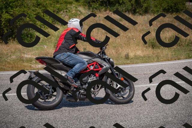 20250720121934-_5009207_am_