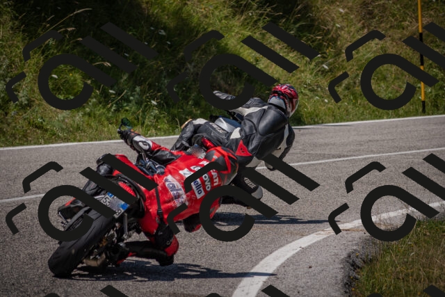 20250720121935-_5009208_am_