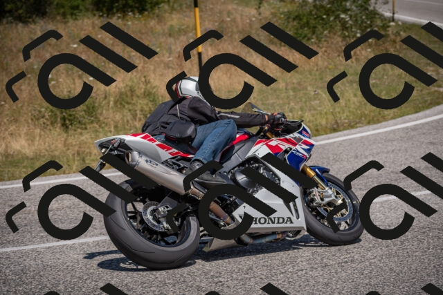 20250720122325-_5009299_am_