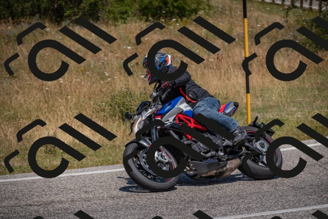 20250720122350-_5009301_am_