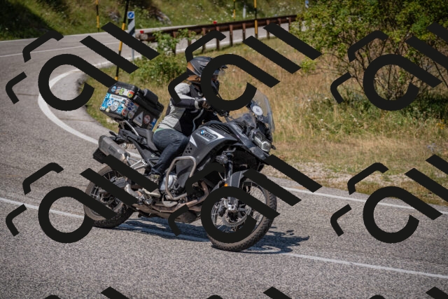 20250720122433-_5009311_am_