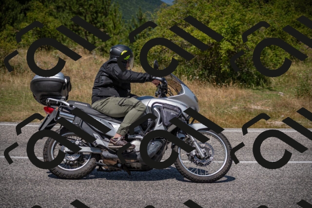 20250720124809-_5009811_am_