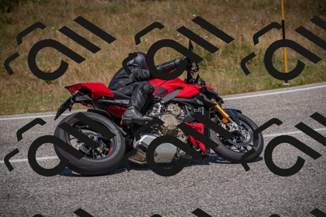 20250720124824-_5009822_am_