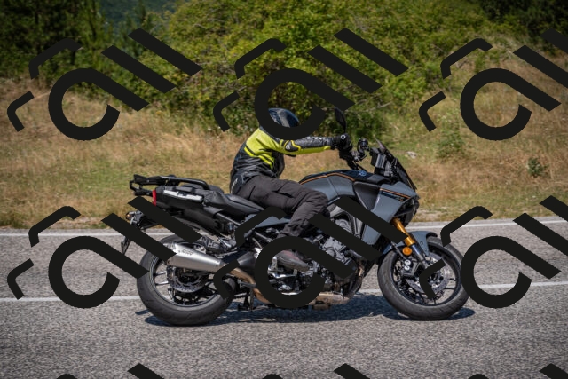 20250720125026-_5009838_am_