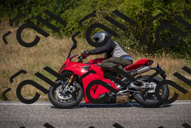 20250720125230-_5009878_am_