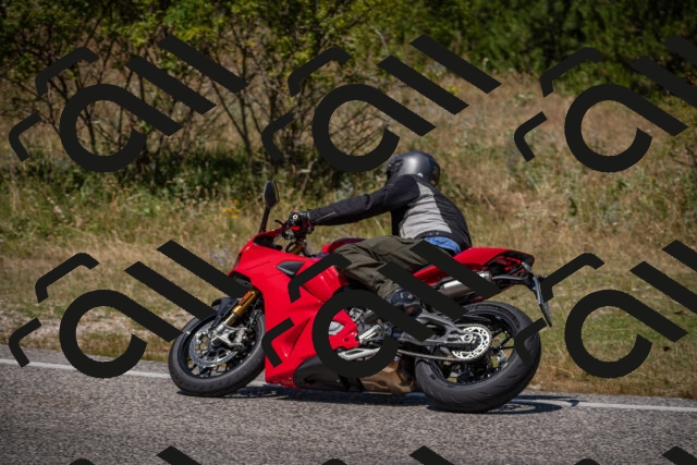 20250720125231-_5009879_am_