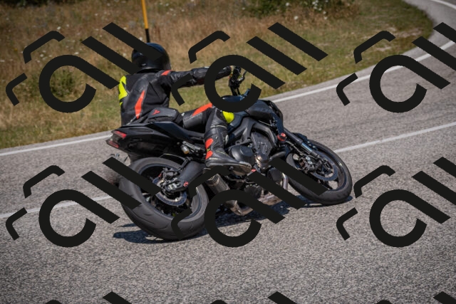 20250720130210-_5000041_am_