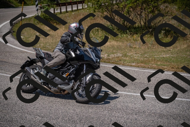 20250720130323-_5000091_am_