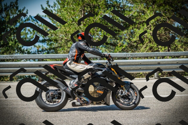 202507191046-DSC02926_c1_