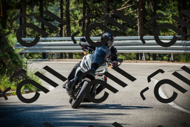 202507191049-DSC02960_c1_