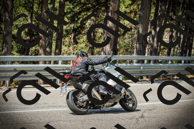 202507191049-DSC02963_c1_