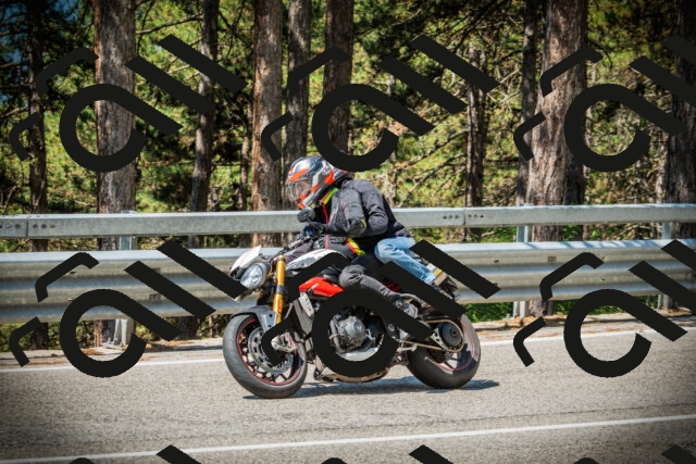 202507191052-DSC03058_c1_