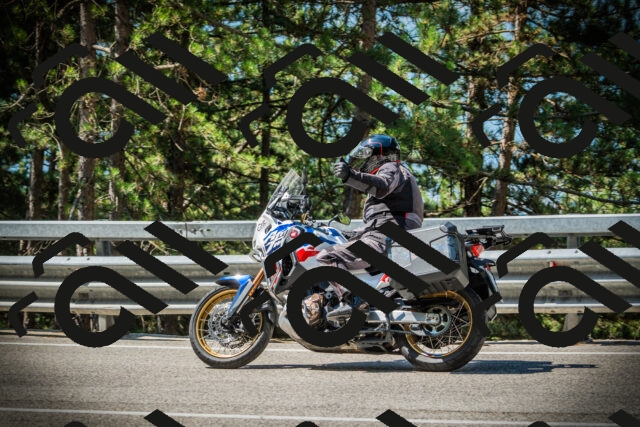 202507191056-DSC03119_c1_