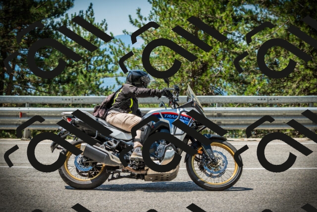 202507191158-DSC03895_c1_