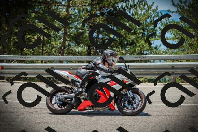 202507191220-DSC04125_c1_