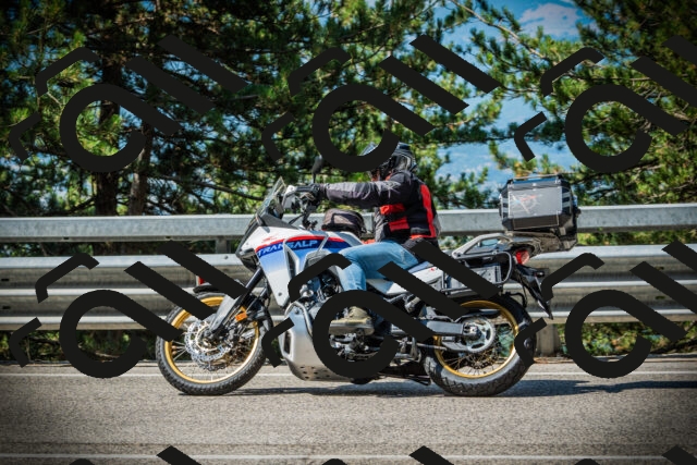 202507201030-DSC05091_c1_