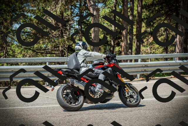 202507201055-DSC05390_c1_