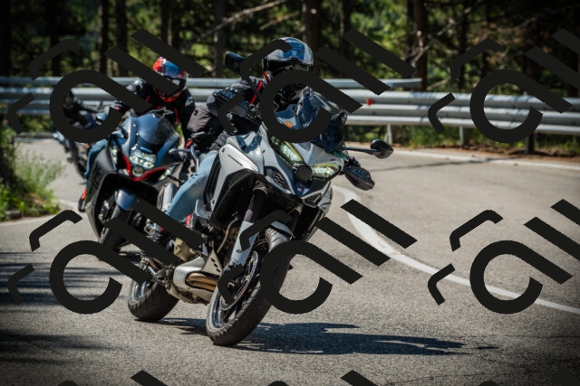 202507201056-DSC05418_c1_