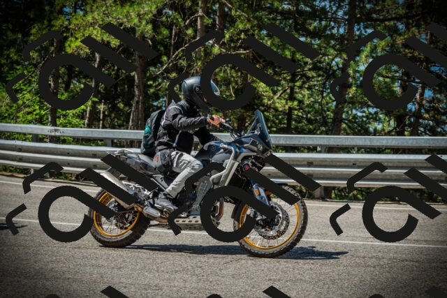 202507201056-DSC05425_c1_