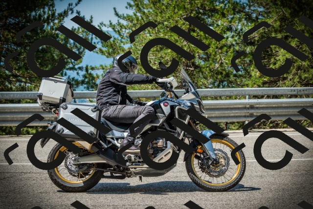 202507201132-DSC06205_c1_