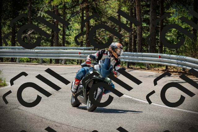 202507201144-DSC06425_c1_