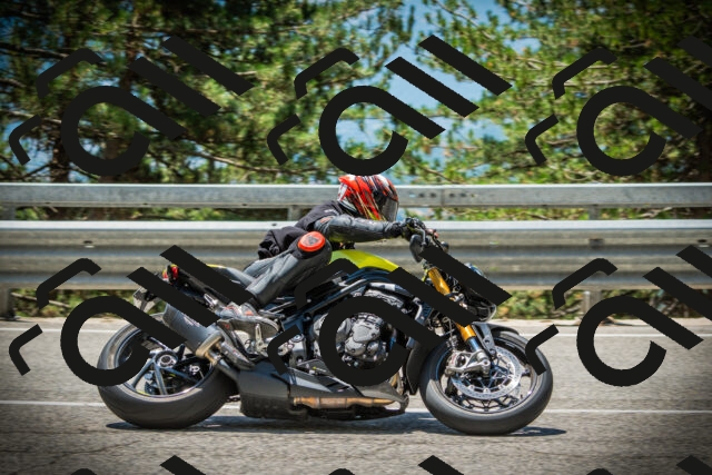 202507201242-DSC07487_c1_