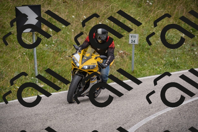 20250726102215-_5000132_am_