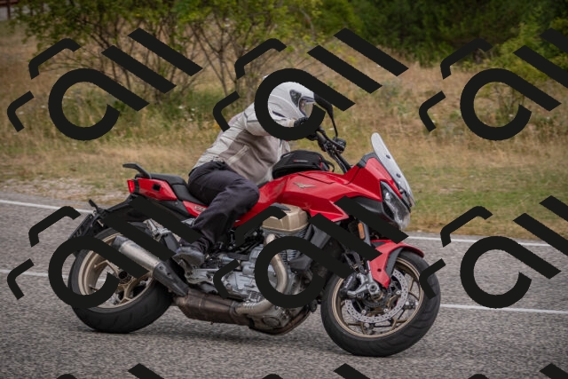 20250726102716-_5000161_am_