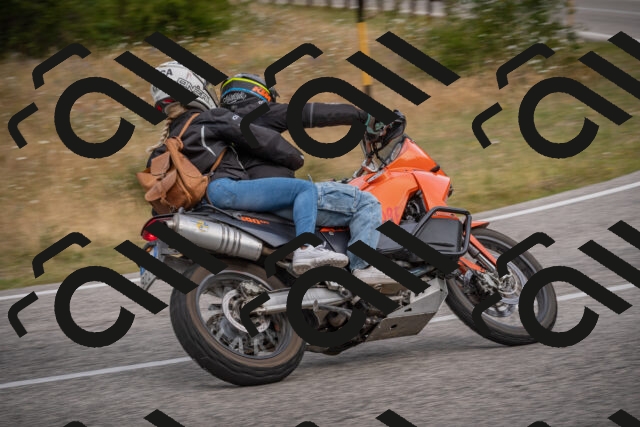 20250726103838-_5000196_am_