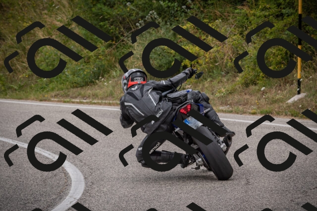 20250726104732-_5000218_am_