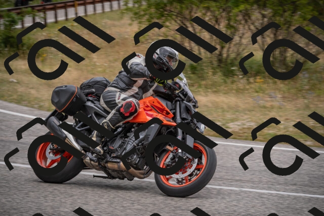 20250726105123-_5000222_am_