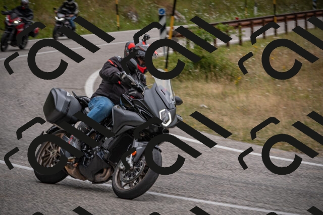 20250726105125-_5000224_am_