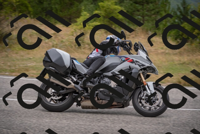 20250726105126-_5000228_am_