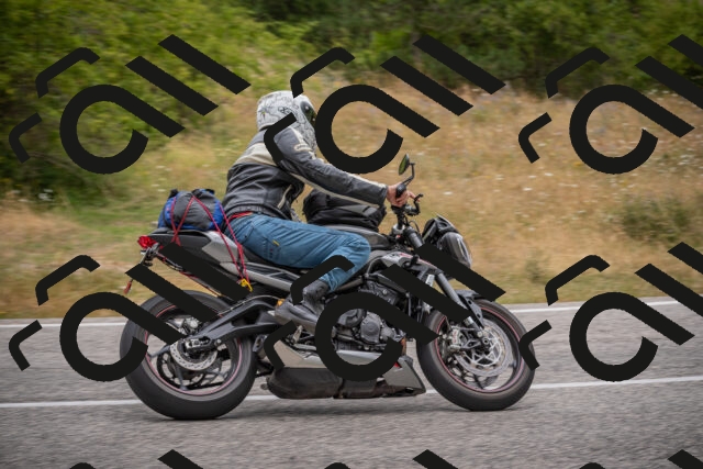 20250726105128-_5000234_am_