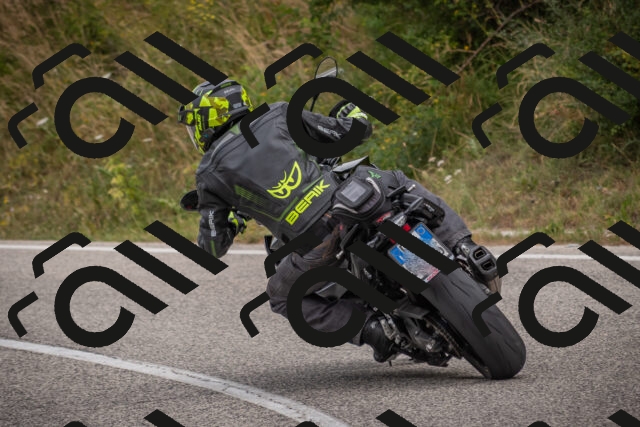 20250726105752-_5000259_am_