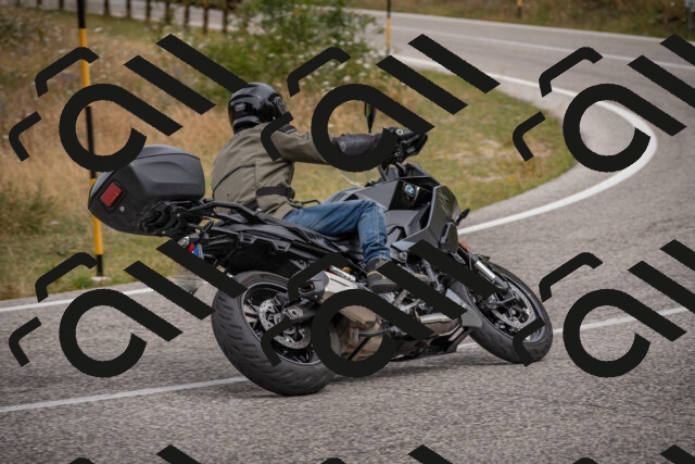 20250726111443-_5000335_am_