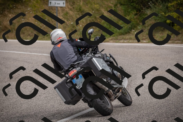 20250726111523-_5000343_am_