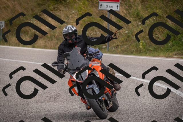 20250726111841-_5000384_am_