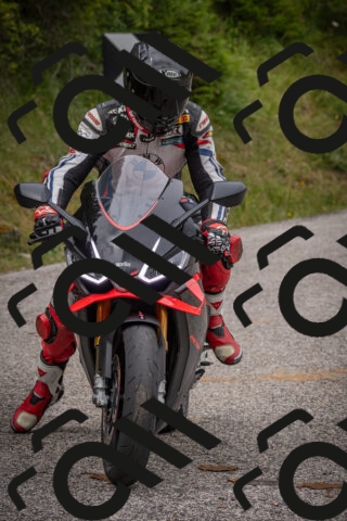 20250726112257-_5000438_am_