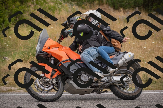 20250726112358-_5000446_am_