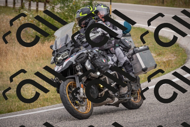 20250726112852-_5000454_am_